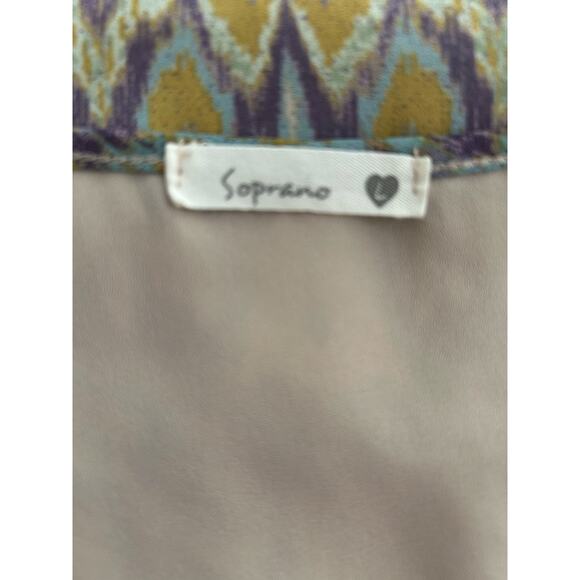 Soprano large sleeveless high low top - Picture 6 of 6